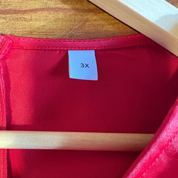 Red dress - Picture 4 of 6